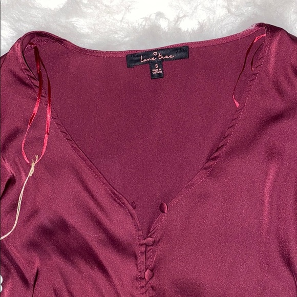 Love Tree brand new blouse with buttons - Picture 3 of 4